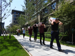 <b>新思路裝飾‖工地服務(wù)日◇竭誠(chéng)服務(wù)，打造完美</b>