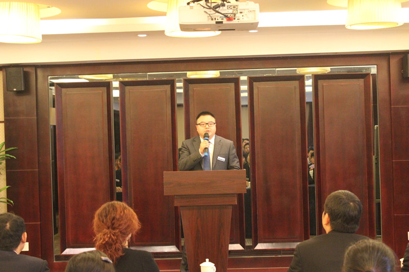 新思路裝飾召開10月工作總結(jié)大會(huì)